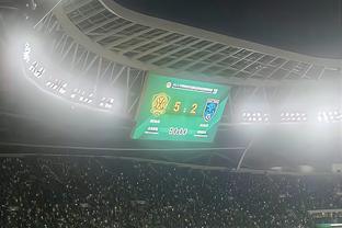 足协杯大连人对阵山东泰山，共有3111观众到现场观众